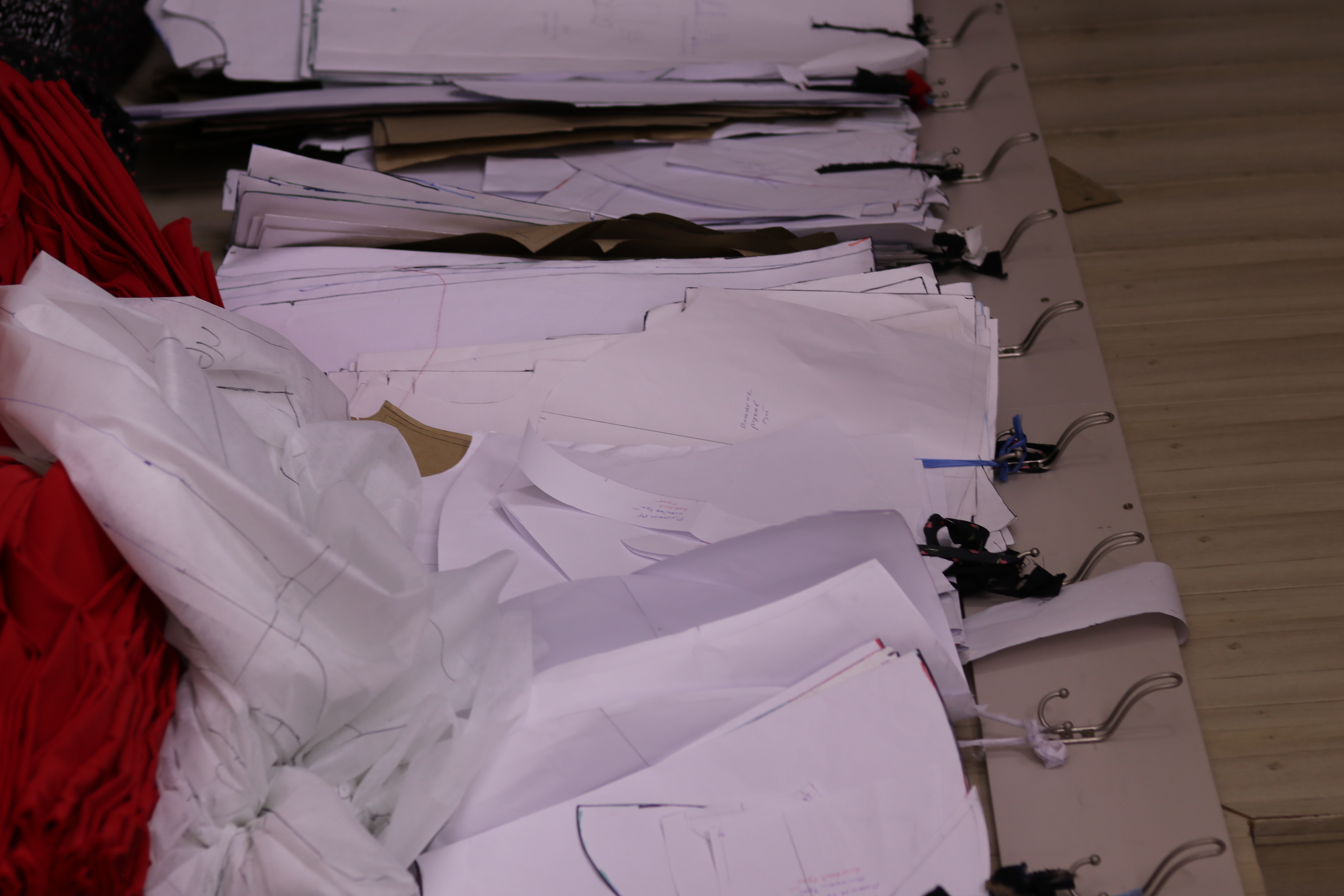 Разработка лекало и пошив изделия по фотографиям, эскизам и образцам